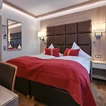 酒店 路德维格酒店 3*