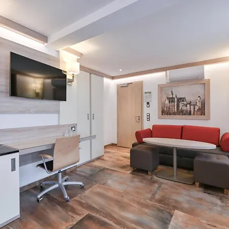 Ludwigs Hotel 3*